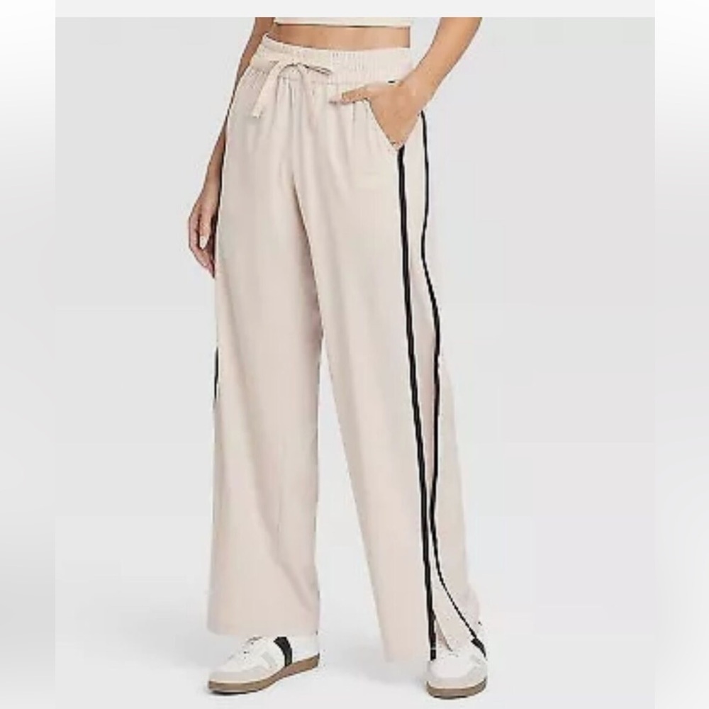 NWT Women's Joylab Piped Mid-Rise Track Pants size XL